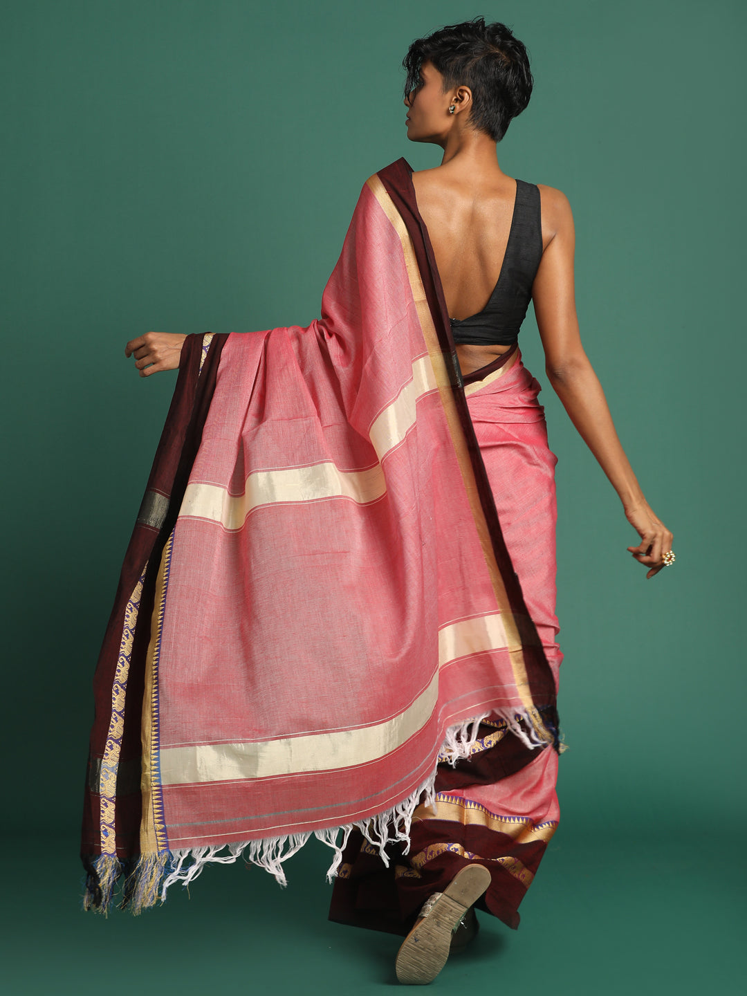 Indethnic Pink Solid Saree - View 3