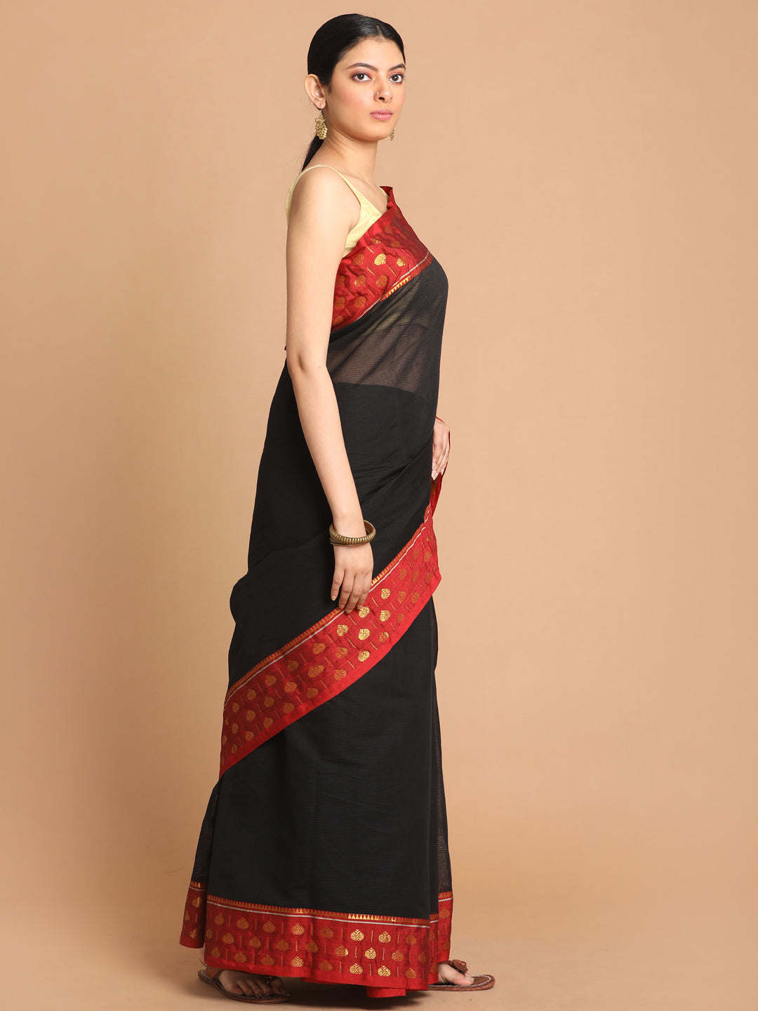 Indethnic Black Pure Cotton Solid Saree - View 2