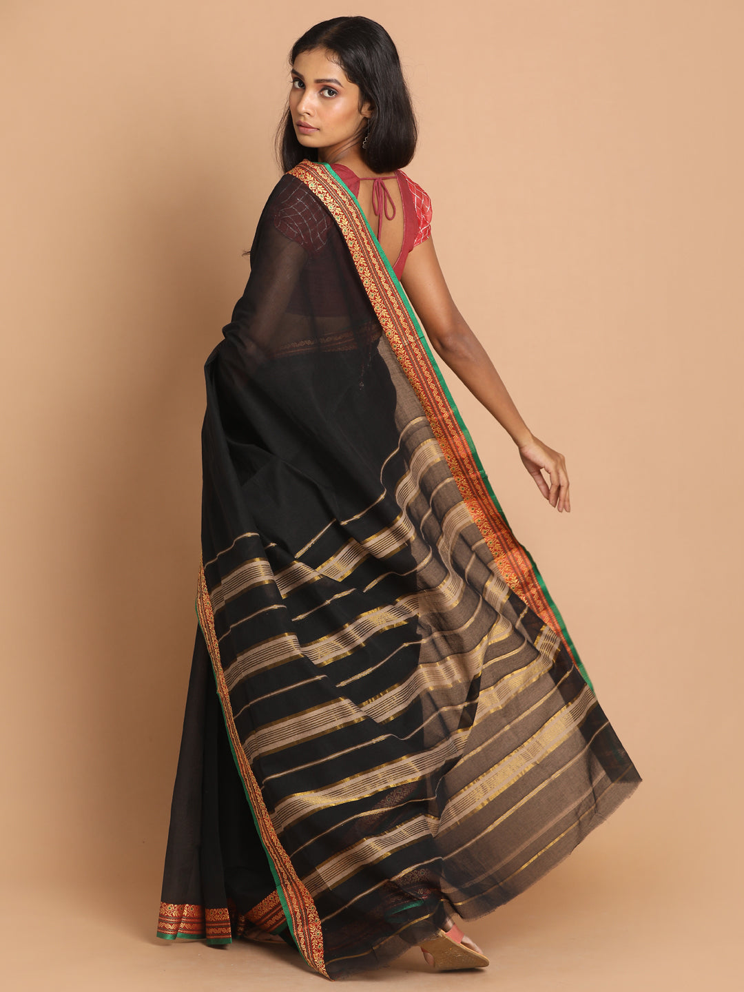 Indethnic Black Pure Cotton Solid Saree - View 3