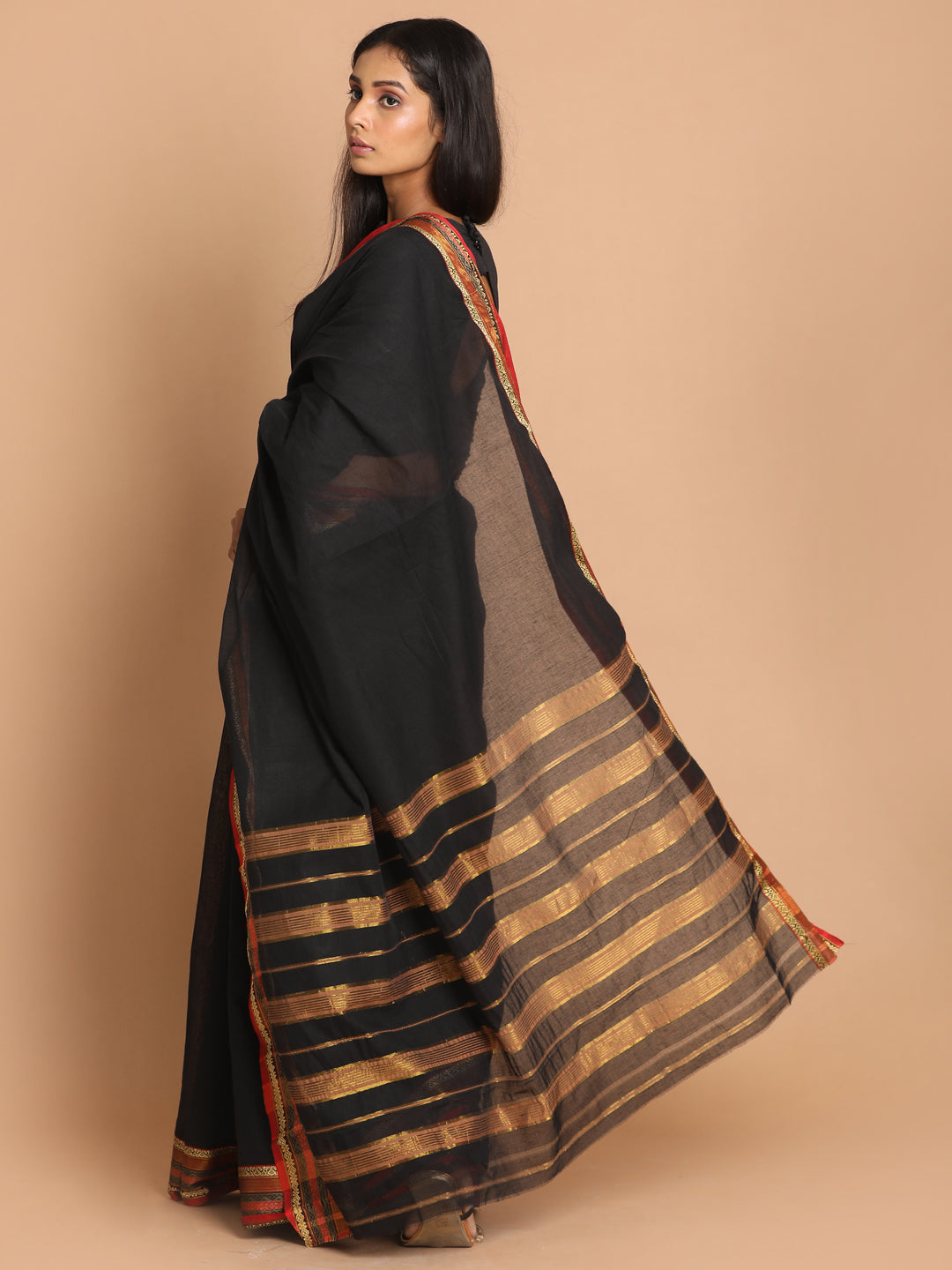 Indethnic Black Pure Cotton Solid Saree - View 3