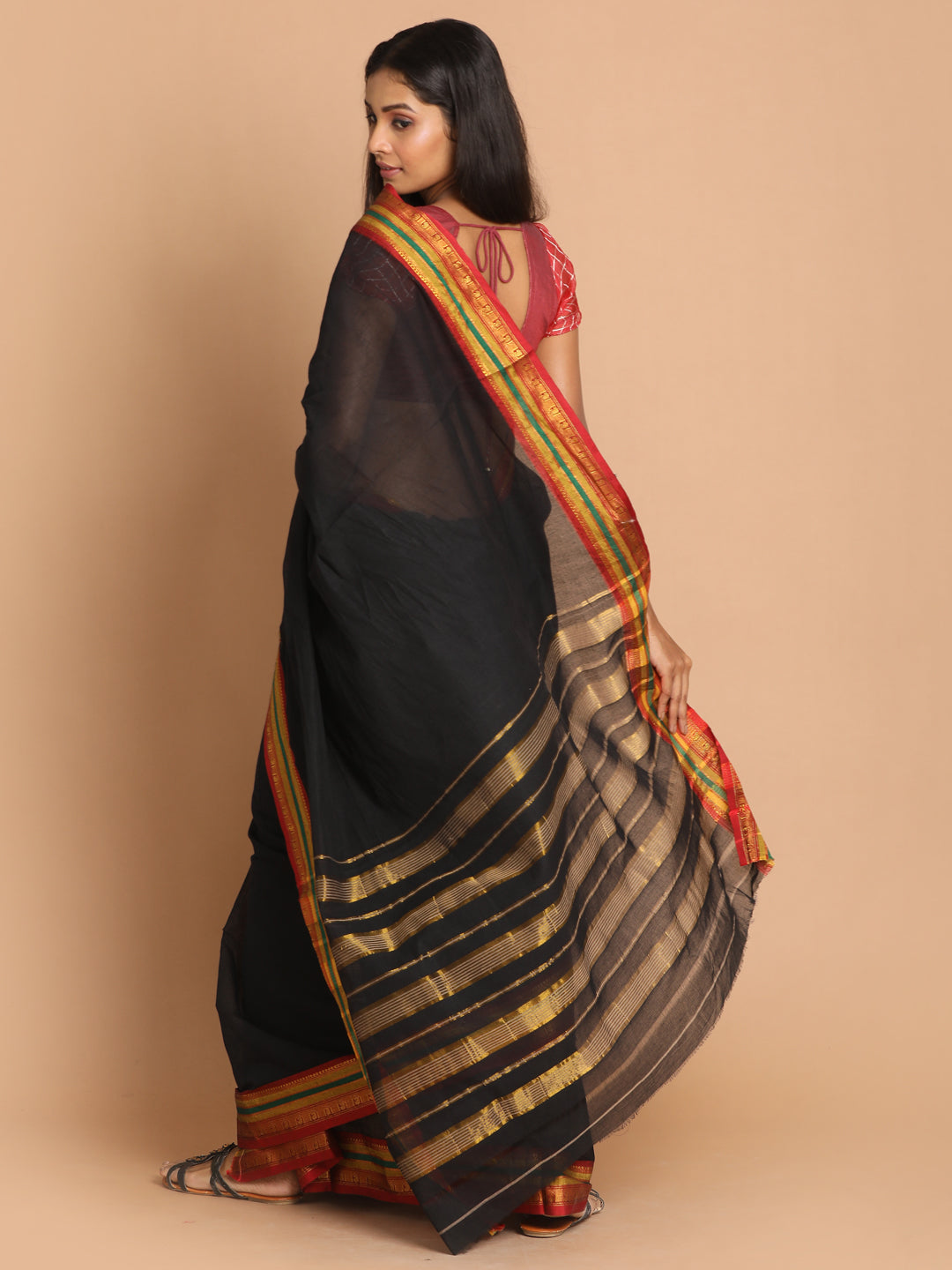 Indethnic Black Pure Cotton Solid Saree - View 3