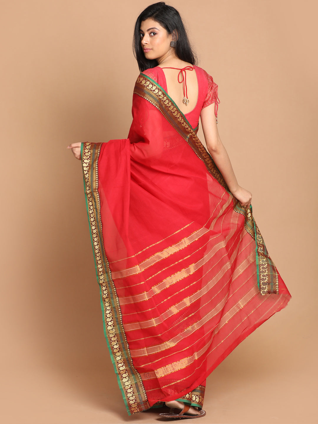 Indethnic Red Pure Cotton Solid Saree - View 3