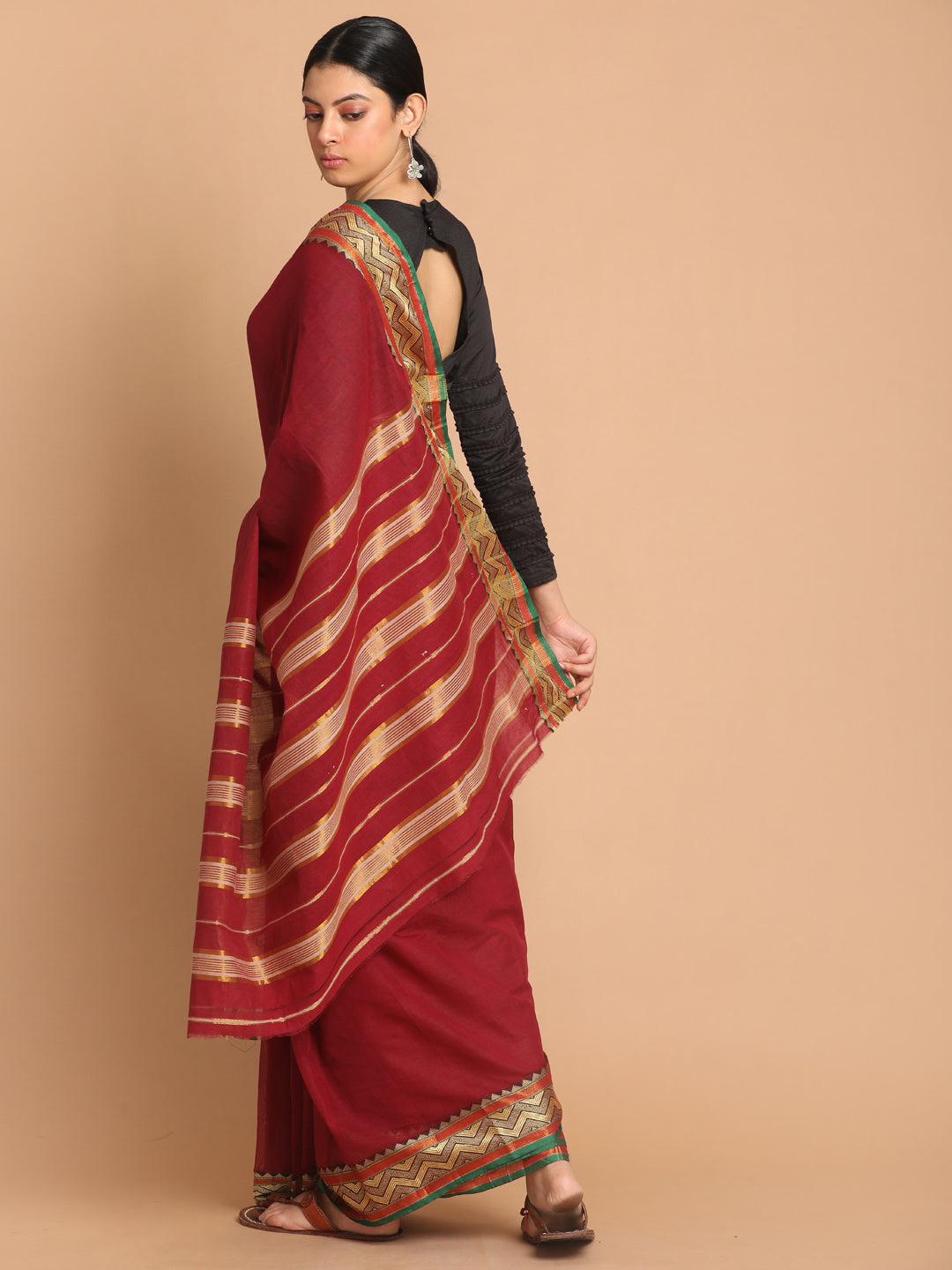 Indethnic Maroon Pure Cotton Solid Saree - View 3