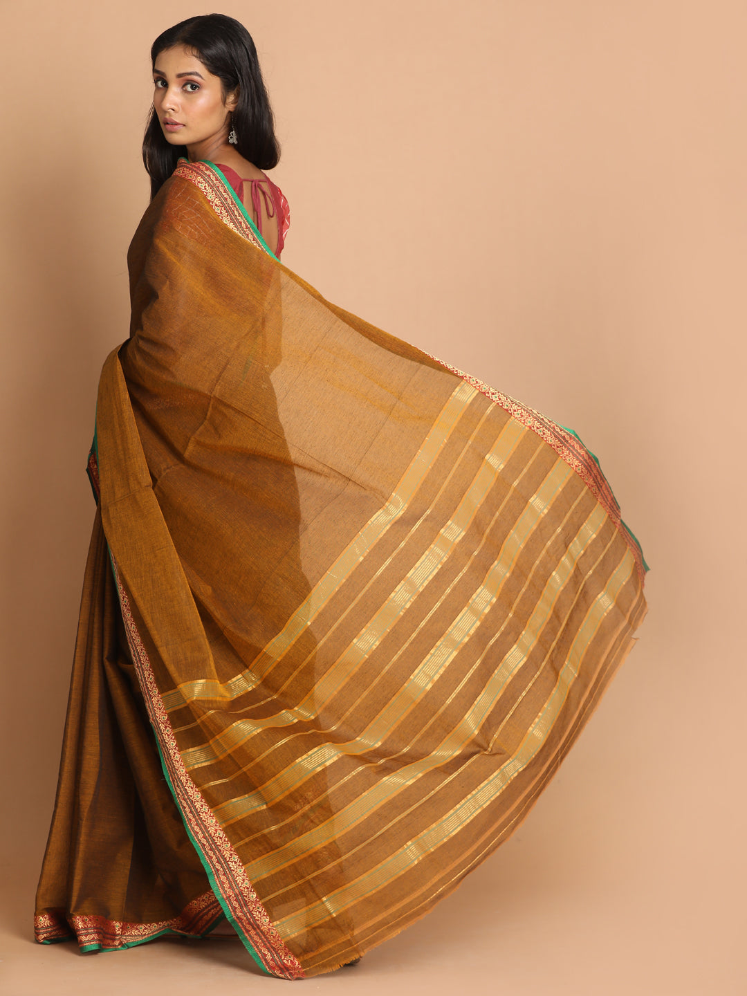 Indethnic Mustard Pure Cotton Solid Saree - View 3