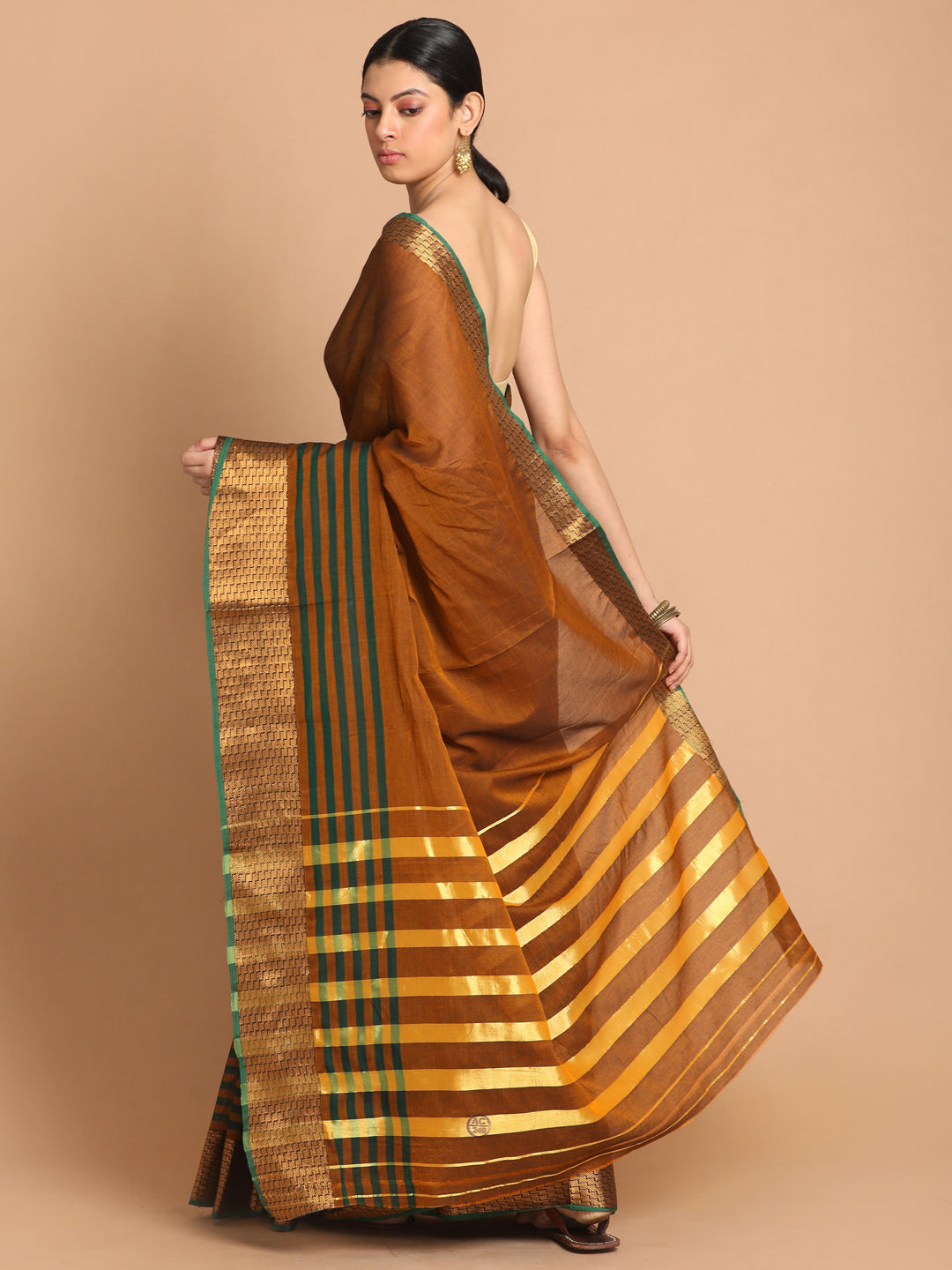 Indethnic Mustard Pure Cotton Solid Saree - View 3