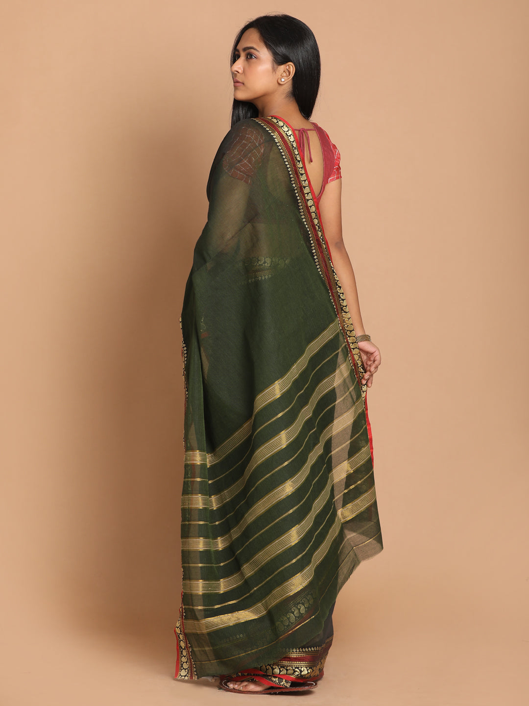 Indethnic Sea Green Pure Cotton Solid Saree - View 3