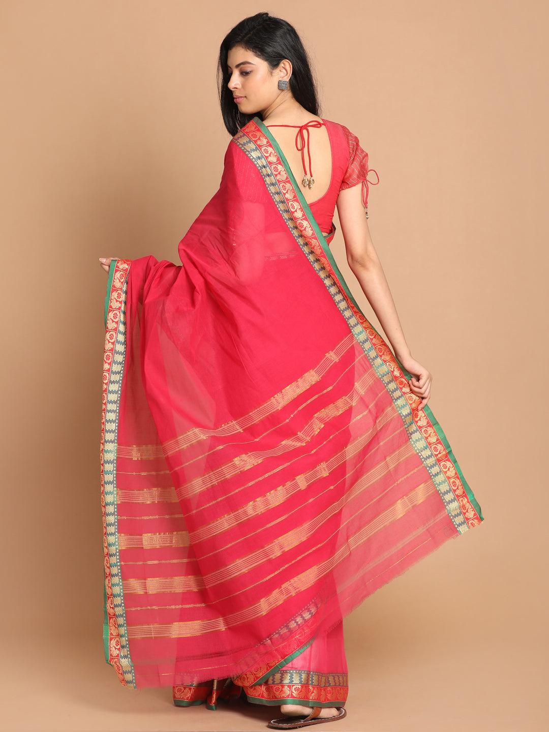 Indethnic Fuchsia Pure Cotton Solid Saree - View 3