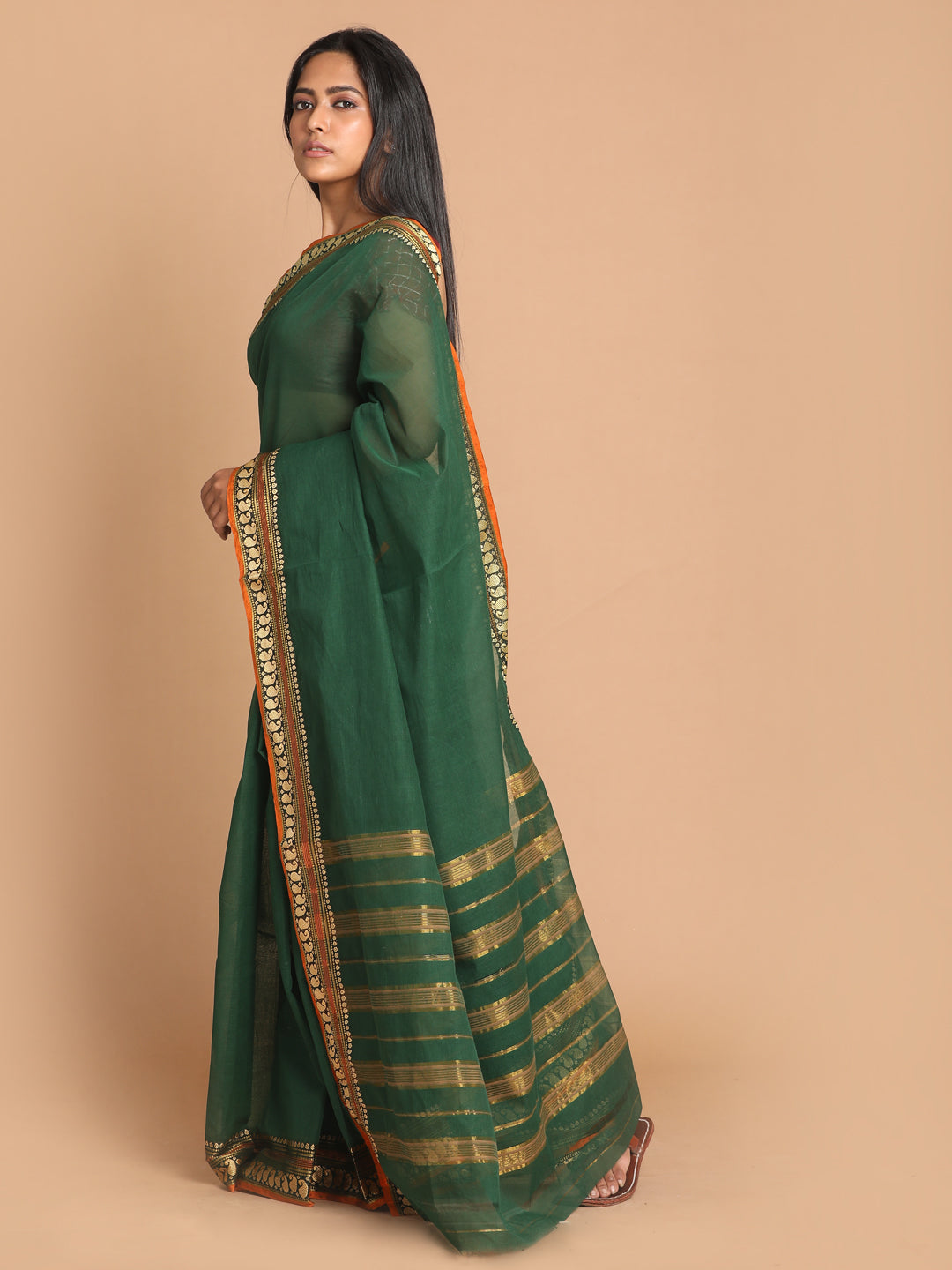 Indethnic Bottle Green Pure Cotton Solid Saree - View 2