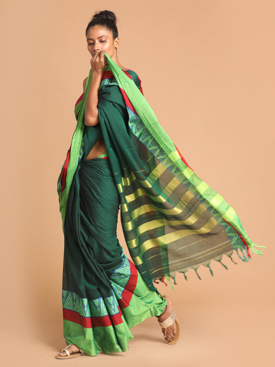 Indethnic Bottle Green Pure Cotton Woven Design Saree - View 2