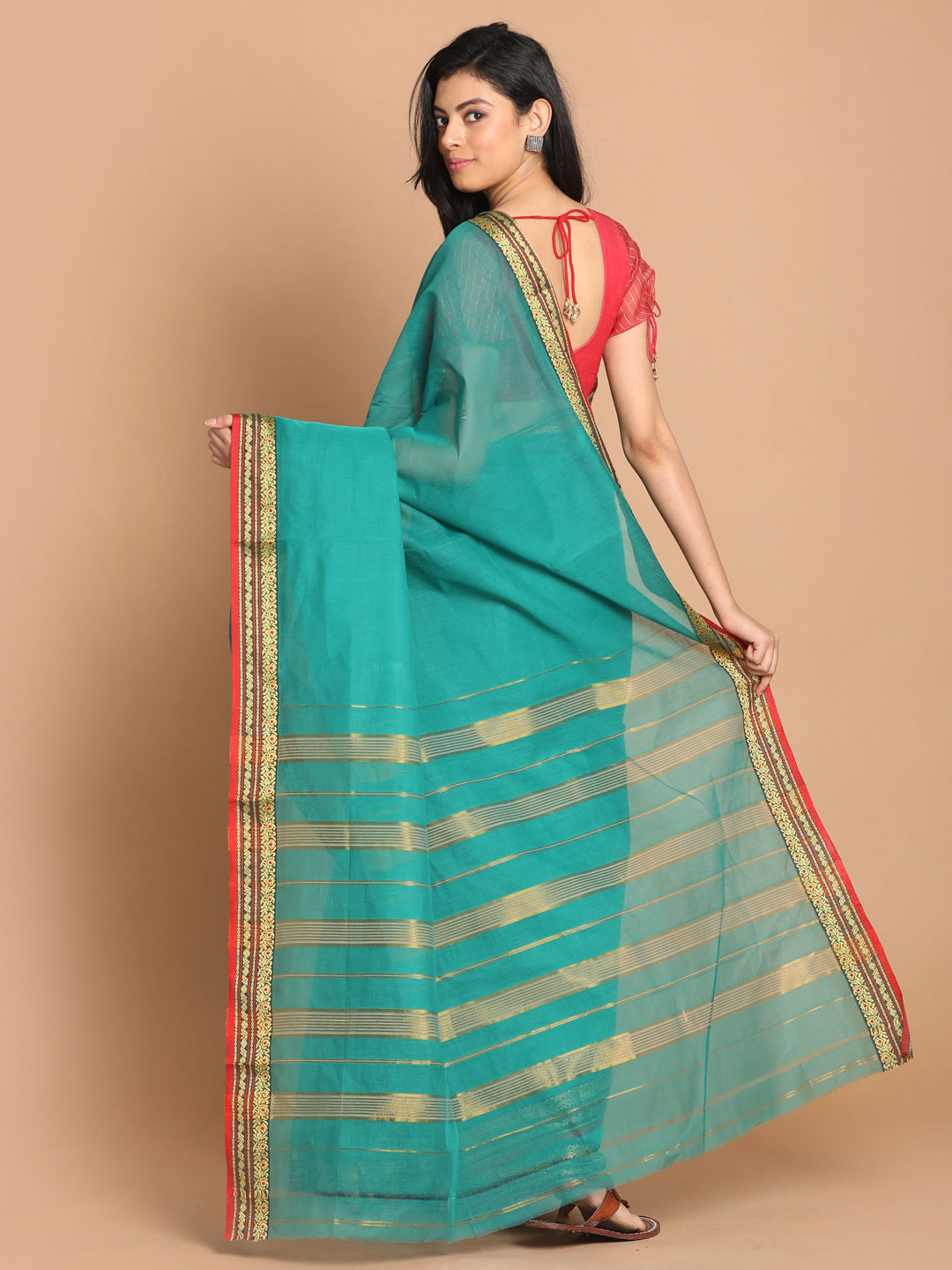 Indethnic Olive Pure Cotton Solid Saree - View 3
